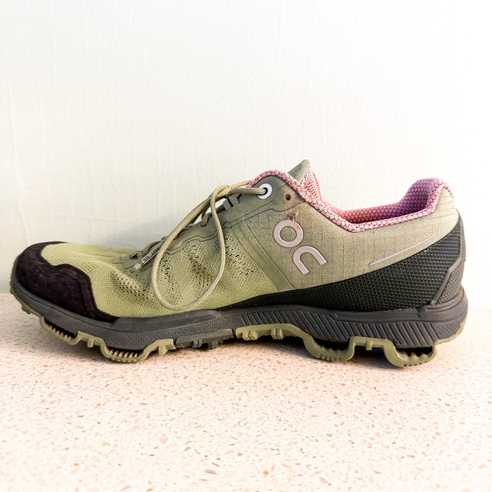 On CloudVenture Trail Running Shoes, Women's 8 - Picture 4 of 6